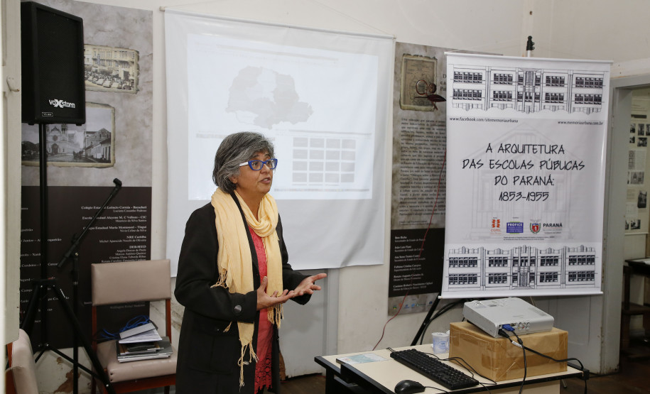 Secretaria Estadual de Educação do Paraná; Lançamento do livro a Arquitetura das Escolas Públicas do Paraná da Elizabeth Amorim de Castro no Museu da Escola. 12-06-18. Foto: Hedeson Alves