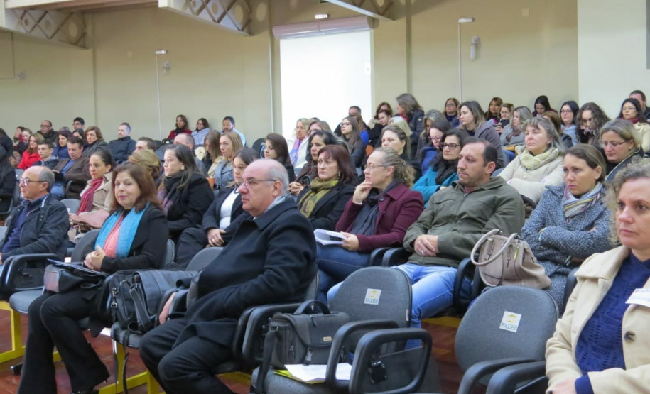 Conferência intermunicipal de educação do Núcleo Regional de Educação (NRE) de Pato Branco.