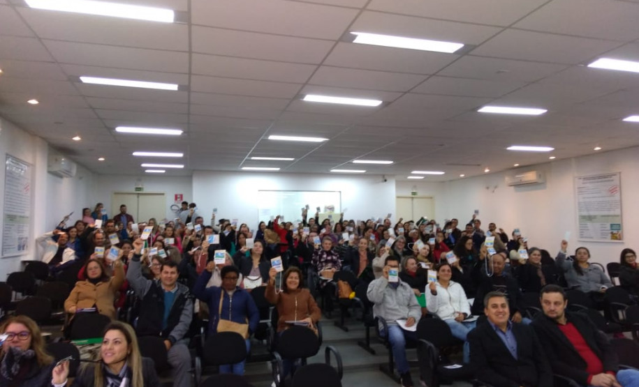 Conferência intermunicipal de educação do Núcleo Regional de Educação (NRE) de Pitanga.