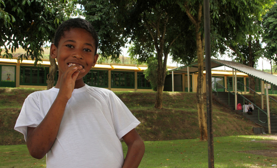 Colégio Estadual Ulysses Guimarães.