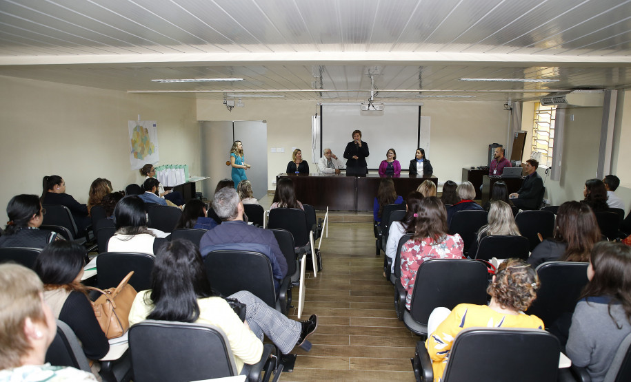 Secretaria Estadual de Educação do Paraná; Premiação dos professores do estado do Paraná no auditório da SEED. 19-10-18. Foto: Hedeson Alves