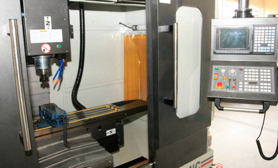 Cursos profissionalizantes recebem inscrições até segunda (19) Equipamentos do CEEP Curitiba.