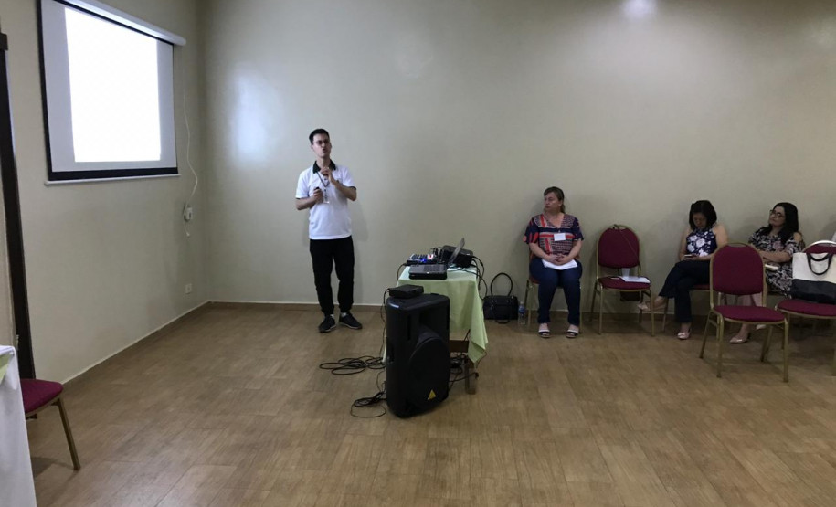 Documento será a referência para a reorganização dos currículos no Paraná acrescentando o contexto paranaense às definições da Base Nacional Comum Curricular.