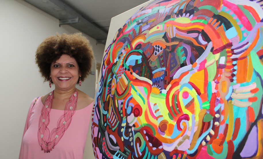 A Secretaria de Estado da Educação inaugurou nesta sexta-feira (23) a exposição Ero Ere Mulheres Artistas. A coletânea, que conta com 23 trabalhos distribuídos pela sede da Secretaria, em Curitiba, ficará aberta ao público e funcionários até o dia 18 de dezembro.  -  Curitiba, 23/11/2018   -  FOto: Fernando de Jesus/SEED