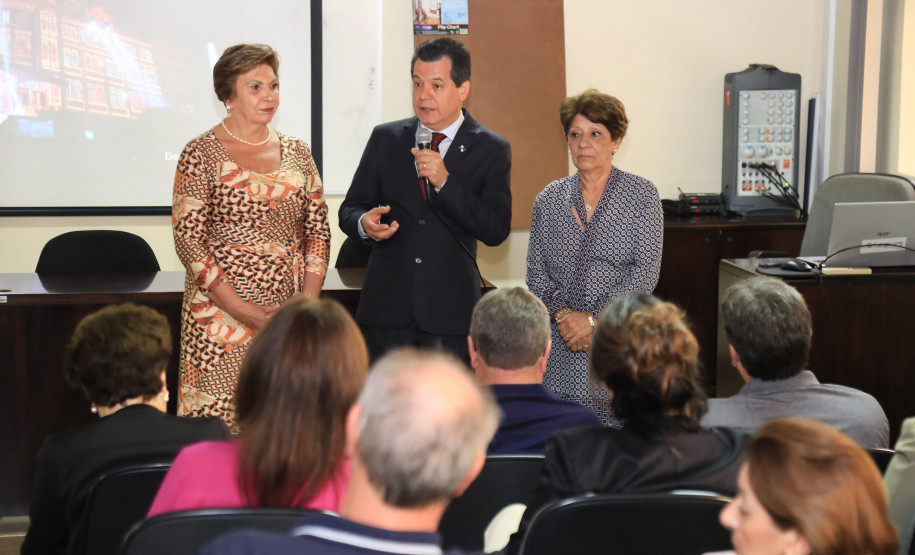 Encontros realizados periodicamente contribuem para alinhar políticas desenvolvidas pela pasta com as regionais e aproximar as demandas das escolas da administração da educação básica do Estado.