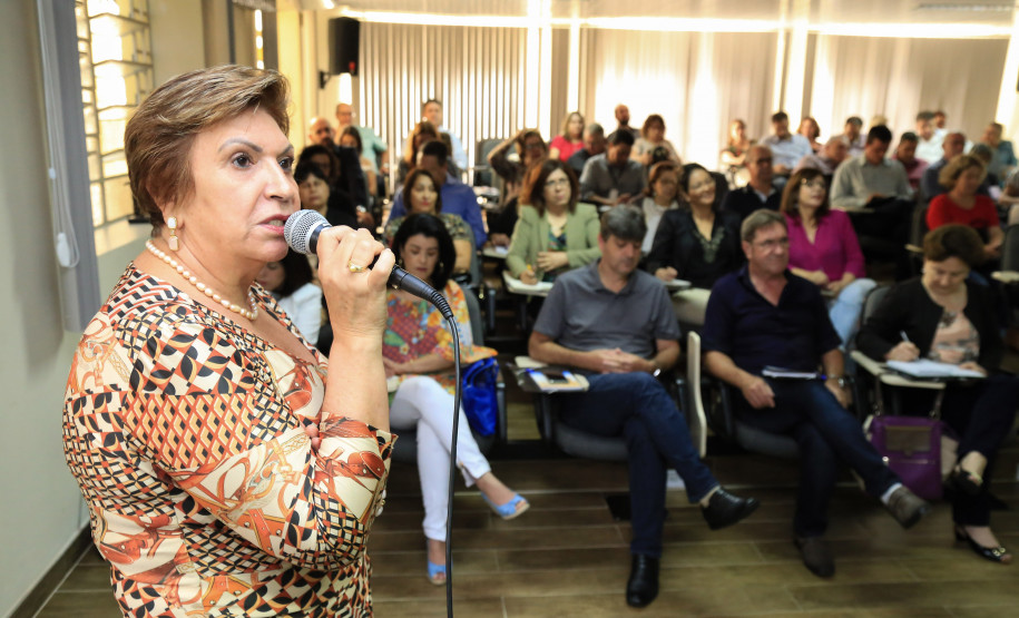 Encontros realizados periodicamente contribuem para alinhar políticas desenvolvidas pela pasta com as regionais e aproximar as demandas das escolas da administração da educação básica do Estado.