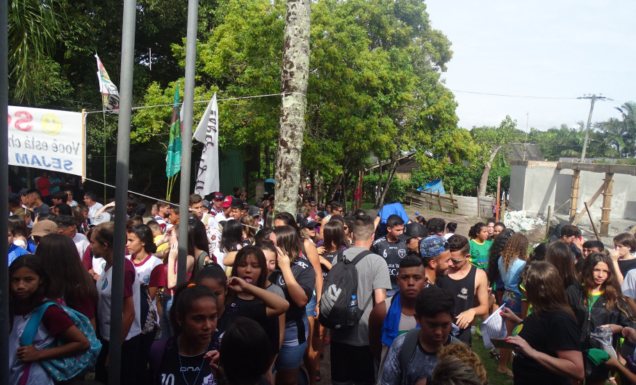 Evento tem como objetivo promover a integração entre estudantes e comunidades das oito escolas localizadas nas ilhas do Litoral.