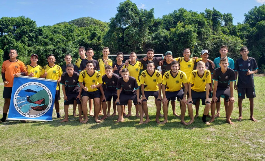 9ª edição dos Jogos InterIlhas reúne mais de 400 participantes Evento tem como objetivo promover a integração entre estudantes e comunidades das oito escolas localizadas nas ilhas do Litoral.