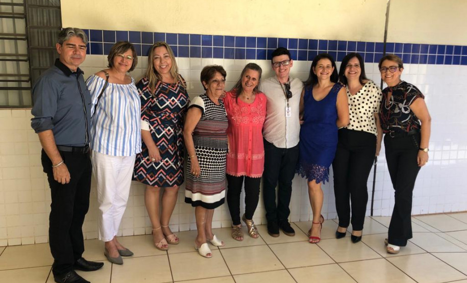 Em Umuarama, O CAS ficará situado no Colégio Estadual Prof. Paulo A. Tomazinho, responsável pelo atendimento dos NREs de Campo Mourão, Cianorte, Goioerê, Loanda, Paranavaí e Umuarama, com uma população de 2.244 pessoas surdas.