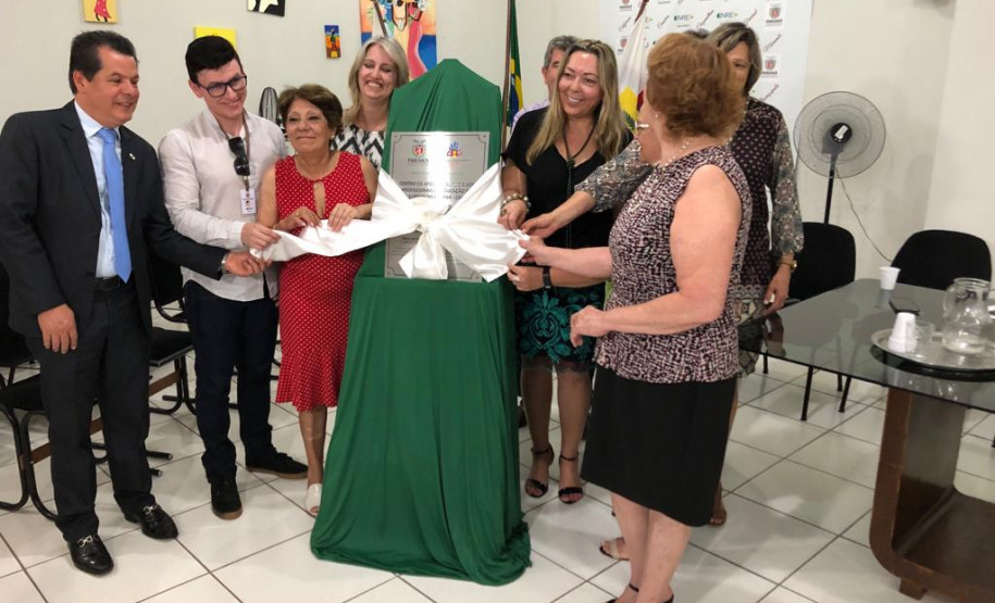 Em Apucarana, o CAS atenderá os Núcleos Regionais de Educação de Apucarana, Cornélio Procópio, Ibaiti, Jacarezinho, Londrina, Maringá, Telêmaco Borba, e Wenceslau Braz, com uma população de 5.259 pessoas surdas.