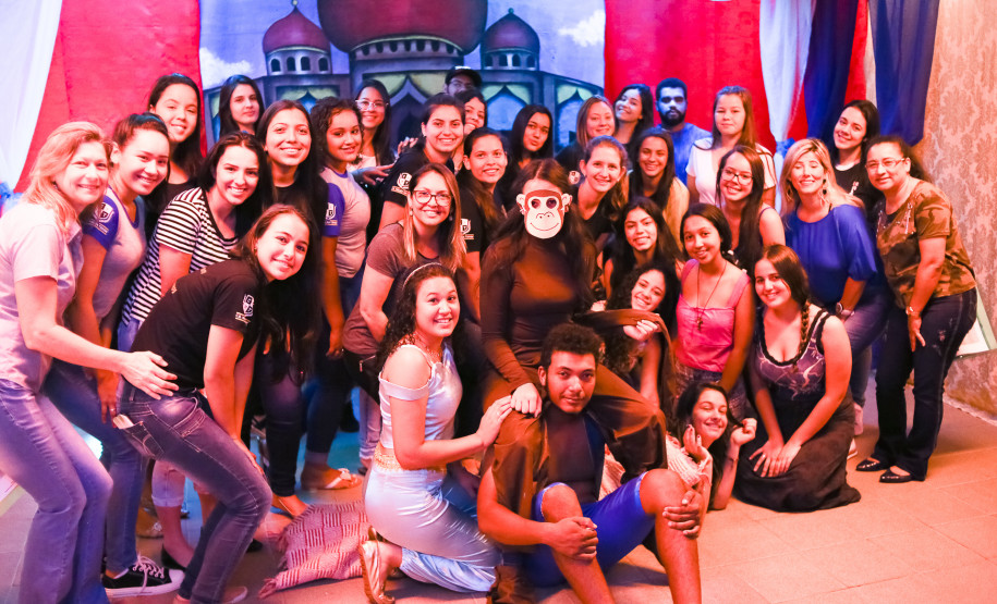 CE Malba Tahan apresenta Mundo Encantado da Disney