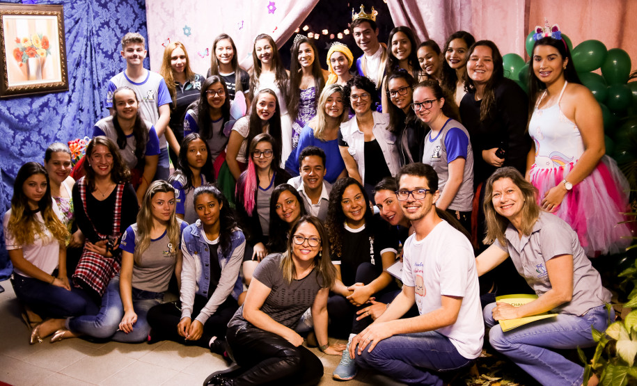 CE Malba Tahan apresenta Mundo Encantado da Disney