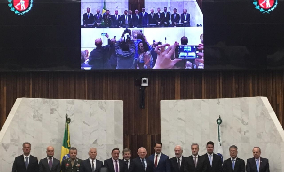 Renato Feder assume a Secretaria de Estado da Educação e Esporte O novo governador do Paraná Carlos Massa Ratinho Júnior tomou posse do cargo nesta terça-feira (01) e nomeou os novos secretários de estado.