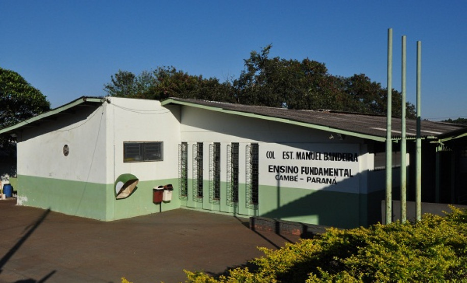 Colégio Estadual Manuel Bandeira, em Cambé.