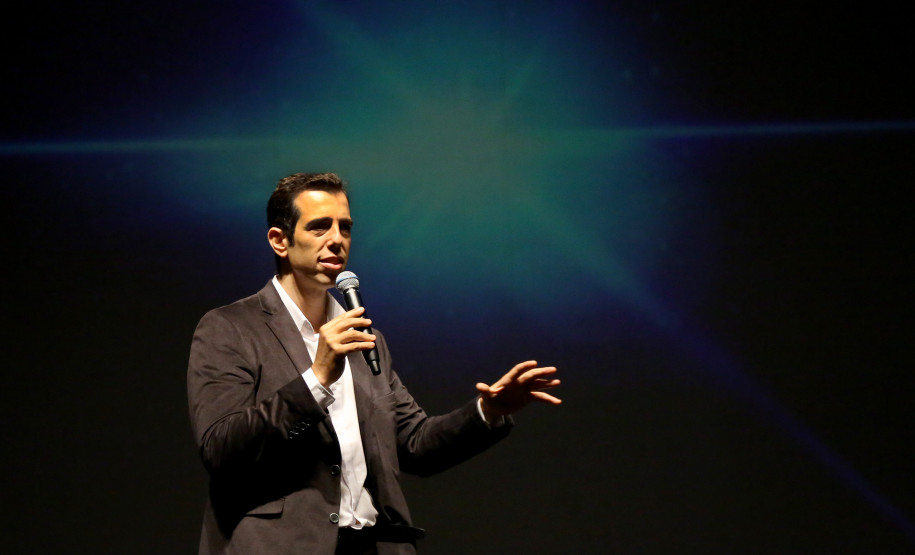 A Secretaria de Educação do Paraná realizou nesta quarta-feira (20), em Curitiba, o Seminário de Cooperação Pedagógica com Município. O evento contou com a presença do vice-governador, Darci Piana, e do secretário da Educação, Renato Feder. Participarão prefeitos de 140 municípios, secretários municipais da educação de 397 municípios. Curitiba,20/02/2019 Foto:Jaelson Lucas / ANPr