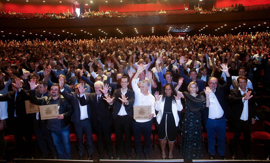 A Secretaria de Educação do Paraná realizou nesta quarta-feira (20), em Curitiba, o Seminário de Cooperação Pedagógica com Município. O evento contou com a presença do vice-governador, Darci Piana, e do secretário da Educação, Renato Feder. Participarão prefeitos de 140 municípios, secretários municipais da educação de 397 municípios. Curitiba,20/02/2019 Foto:Jaelson Lucas / ANPr