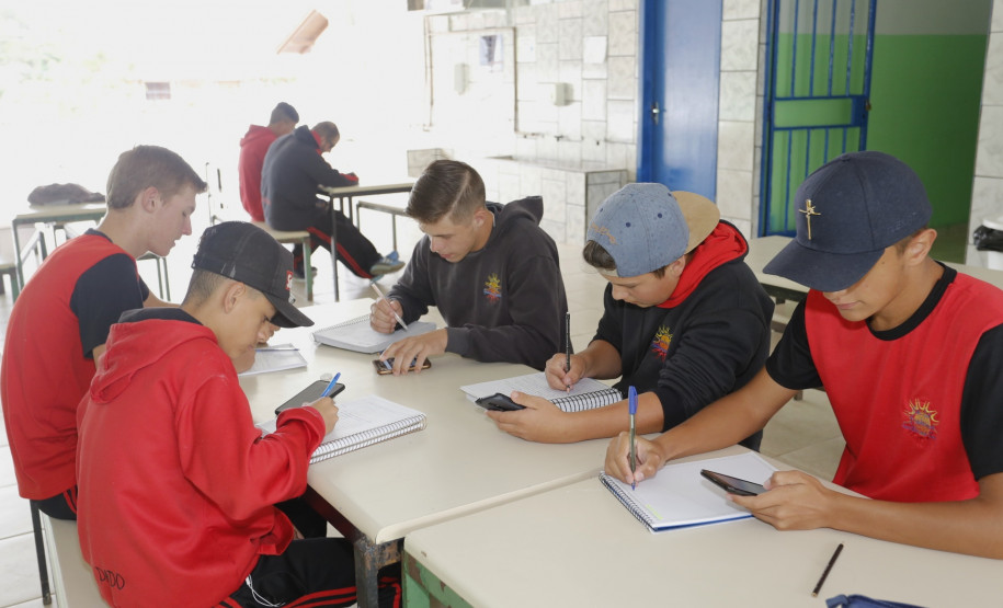 Colégio Estadual Frederico Guilherme Giese, em Piên. Foto: Arnaldo Alves/ANPr