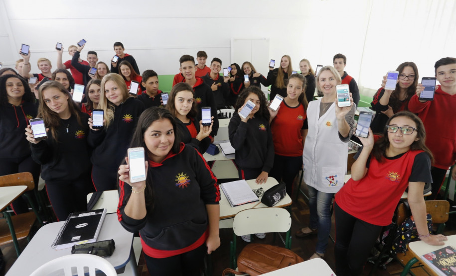 Colégio Estadual Frederico Guilherme Giese, em Piên. Foto: Arnaldo Alves/ANPr