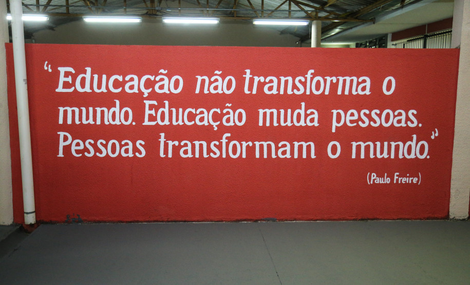 O secretário de Educação Renato Feder em visita na Escola Estadual São Cristóvão no início do ano letivo. Curitiba, 14/02/2019 -  Foto: Geraldo Bubniak/ANPr