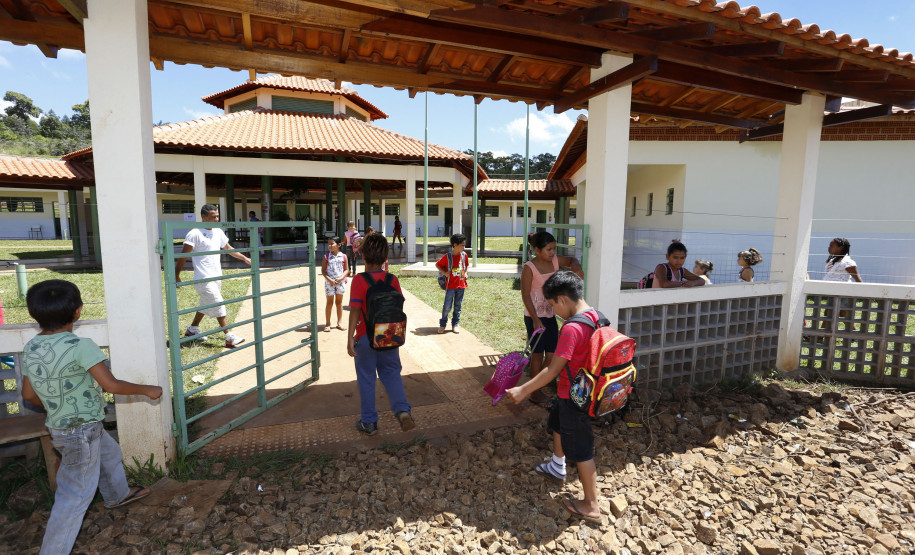 Escola indígena Cacique Koféj, em São Jerônimo da Serra.São Jerônimo da Serra, 14-03-14.Foto: Arnaldo Alves.