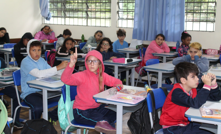 Eles assistiram nos períodos da manhã e tarde relacionadas ao conceito de Síndrome de Down e experiências vivenciadas pela bacharela em direito, Vanessa Dlugosz, mãe de um aluno com down.