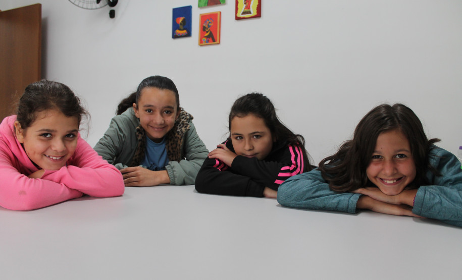 Eles assistiram nos períodos da manhã e tarde relacionadas ao conceito de Síndrome de Down e experiências vivenciadas pela bacharela em direito, Vanessa Dlugosz, mãe de um aluno com down.