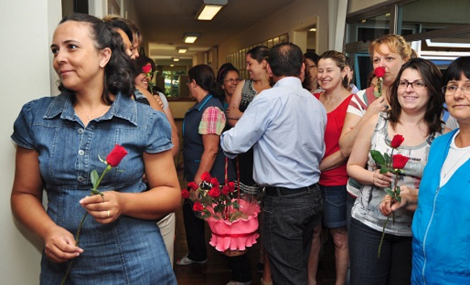 Homenagem da equipe da Assessoria Jurídica para as funcionárias da SEED.