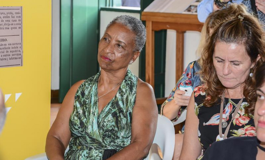 Obra pode ser trabalhada em sala de aula por escolas das redes pública e particular, além de universidades, que podem utilizar o conteúdo em todas as disciplinas para complementar o currículo pedagógico.