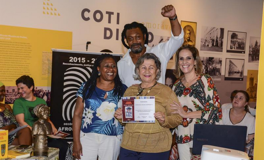 Obra pode ser trabalhada em sala de aula por escolas das redes pública e particular, além de universidades, que podem utilizar o conteúdo em todas as disciplinas para complementar o currículo pedagógico.