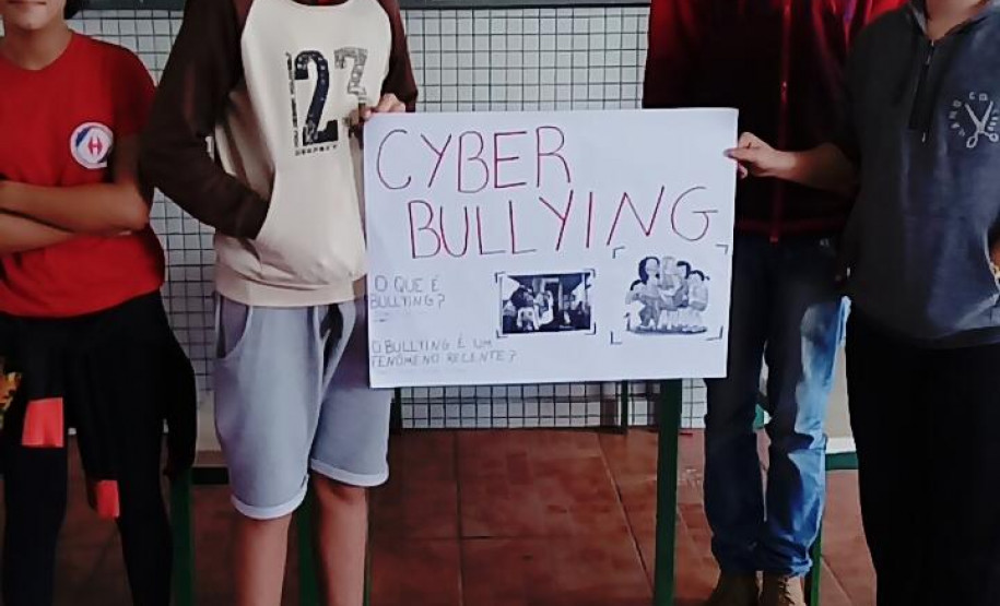 Equipes pedagógica e diretiva das escolas estaduais elaboraram atividades pedagógicas diversificadas para trabalhar com a temática durante toda a semana.