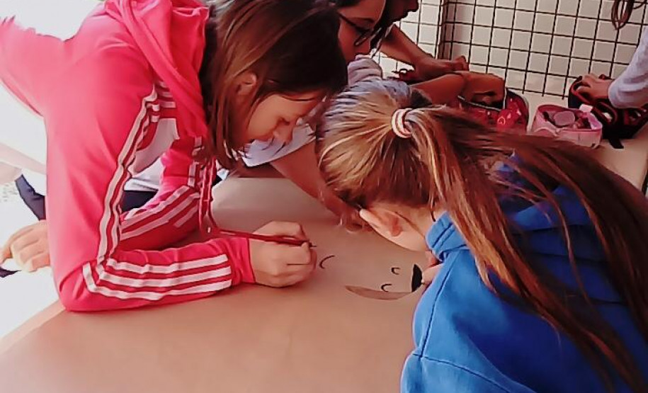 Equipes pedagógica e diretiva das escolas estaduais elaboraram atividades pedagógicas diversificadas para trabalhar com a temática durante toda a semana.