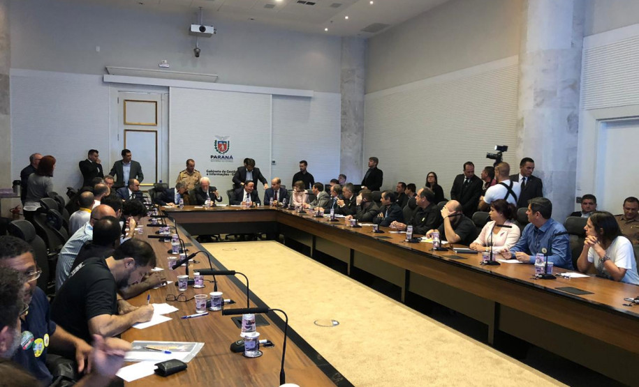 Governo cria comissão permanente para debater demandas dos servidores