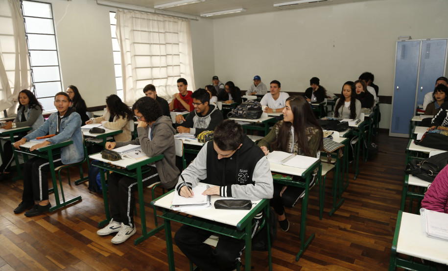 Secretaria de Estado da Educação do Paraná, Colégio Estadual Dr. Xavier da Silva no centro de Curitiba. Foto: Hedeson Alves/SEED