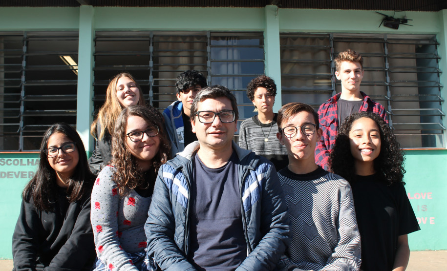 Desde o ano passado os estudantes do Colégio Estadual Euzébio da Mota, em Curitiba, usam a arte cênica para levar uma mensagem importante à comunidade escolar do bairro Boqueirão, um dos mais populosos da capital paranaense.