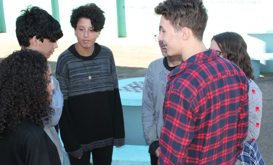 Desde o ano passado os estudantes do Colégio Estadual Euzébio da Mota, em Curitiba, usam a arte cênica para levar uma mensagem importante à comunidade escolar do bairro Boqueirão, um dos mais populosos da capital paranaense.