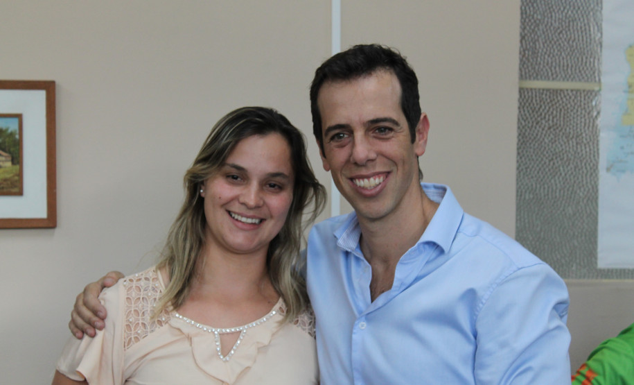 O secretário de Estado da Educação e do Esporte, Renato Feder, recebeu nessa quarta-feira (22), diretores, professores, alunos e lideranças indígenas para debater assuntos relacionados educação escolar indígena do Estado.