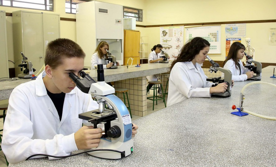 Colégio Estadual de Educalção Profissionalizante de Curitiba - Boqueirão. Foto: Jaelson Lucas/ANPr