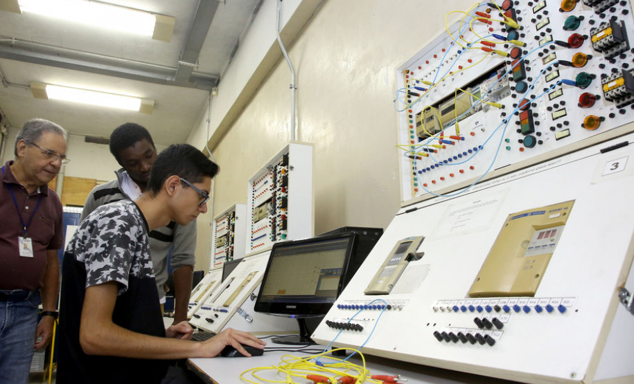 Colégio Estadual de Educalção Profissionalizante de Curitiba - Boqueirão. Foto: Jaelson Lucas/ANPr