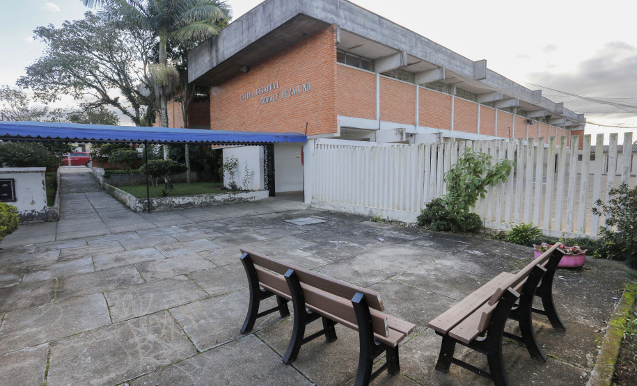 Colégio Estadual Doraci Cezarino. N/F: fachadaCuritiba, 06-06-19.Foto: Arnaldo Alves / ANPr.