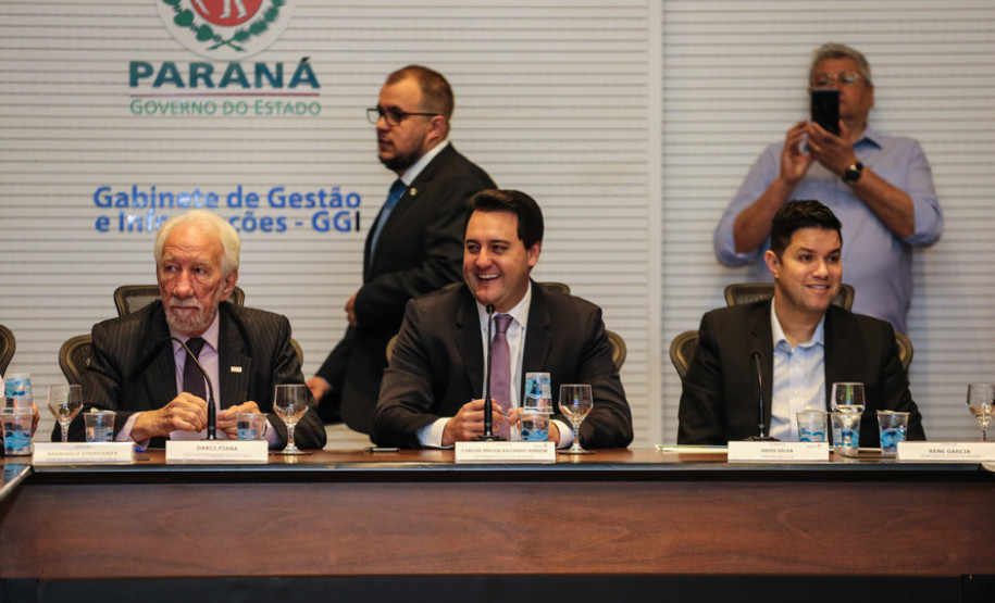 O Governador Carlos Massa Ratinho Júnior, durante reunião com a equipe de governo. 09/09/2019 - Foto: Geraldo Bubniak/AEN