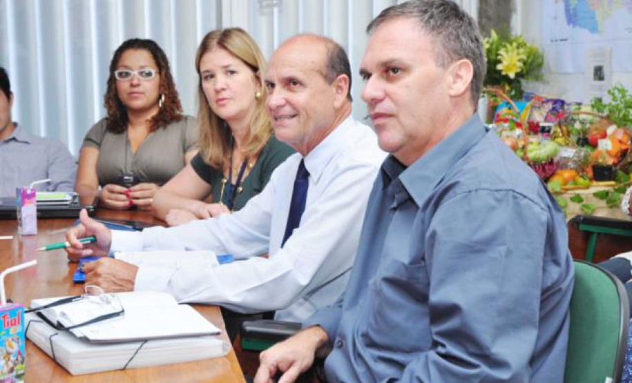 Estados do RS, SC e RJ conhecem Programa de Alimentação Escolar paranaense. Secretaria da Educação do Paraná prima pela qualidade nutricional da merenda escolar.
