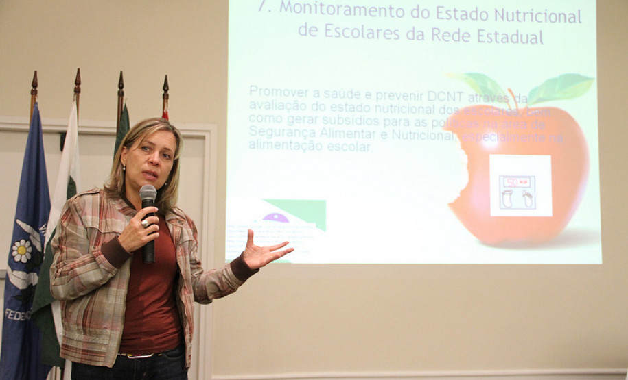 Diretora de Infraestrutura Logística, Organização e Gestão (Dilog) da SEED, Márcia Cristina Stolarski.