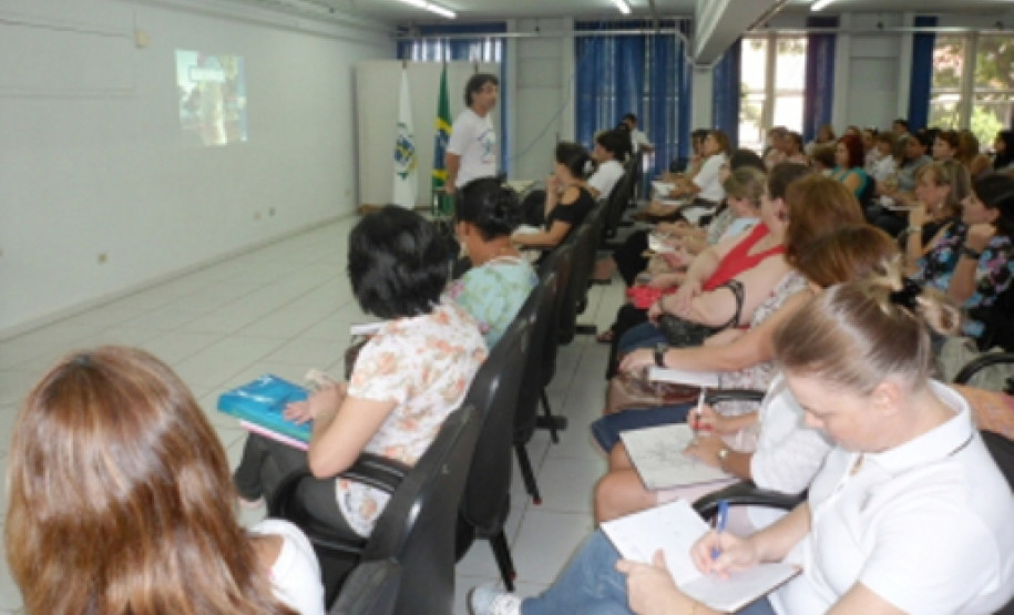 A Secretaria de Estado da Educação (SEED), por meio do Núcleo Regional de Educação (NRE) de Cascavel, em parceria com a prefeitura municipal e com a Organização Não Governamental (ONG) Morhan, promove a gincana cultural "Hanseníase tem cura. O preconceito também", com duração de 22 de março a 16 de maio de 2012.