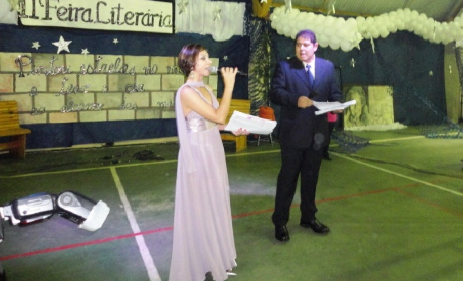 Participantes têm oportunidade de conhecer mais sobre escritores paranaenses. Este ano, destaque foi para poetisa Helena Kolody.