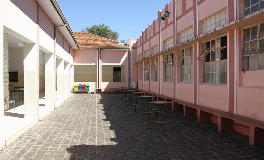 Colégio Estadual Júlio Teodorico