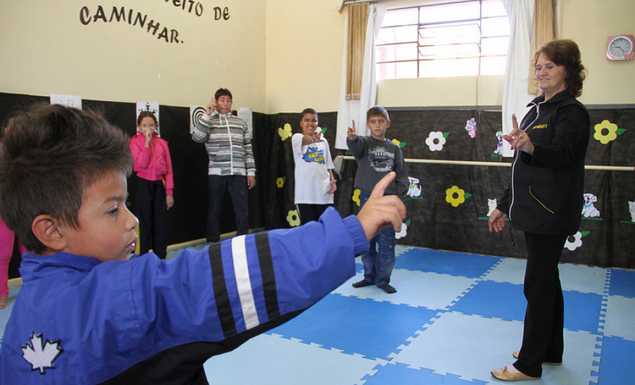 Associação de Pais e Amigos dos Deficientes Visuais (Apadevi)