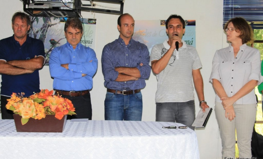 O objetivo do evento é apresentar metodologias de educação ambiental para gestores de unidades de conservação, chefes de núcleos regionais de educação e professores de escolas estaduais e municipais.