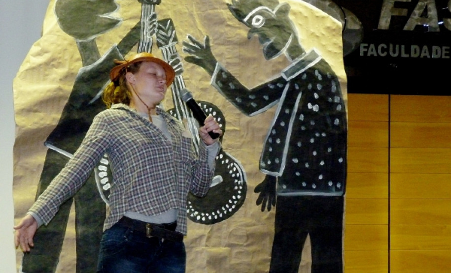 Estudantes do Colégio Estadual Professor Ildo José Fritzen, de Entre Rios do Oeste, participaram de evento da Faculdade Sul Brasil (FASUL), em Toledo