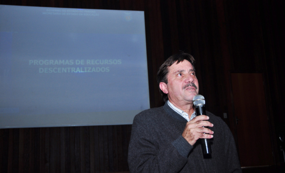 Segundo Manoel José Vicente, coordenador da CAF, esses encontros fornecem as informações necessárias sobre gestão de recursos financeiros que as escolas recebem dos governos Federal e Estadual