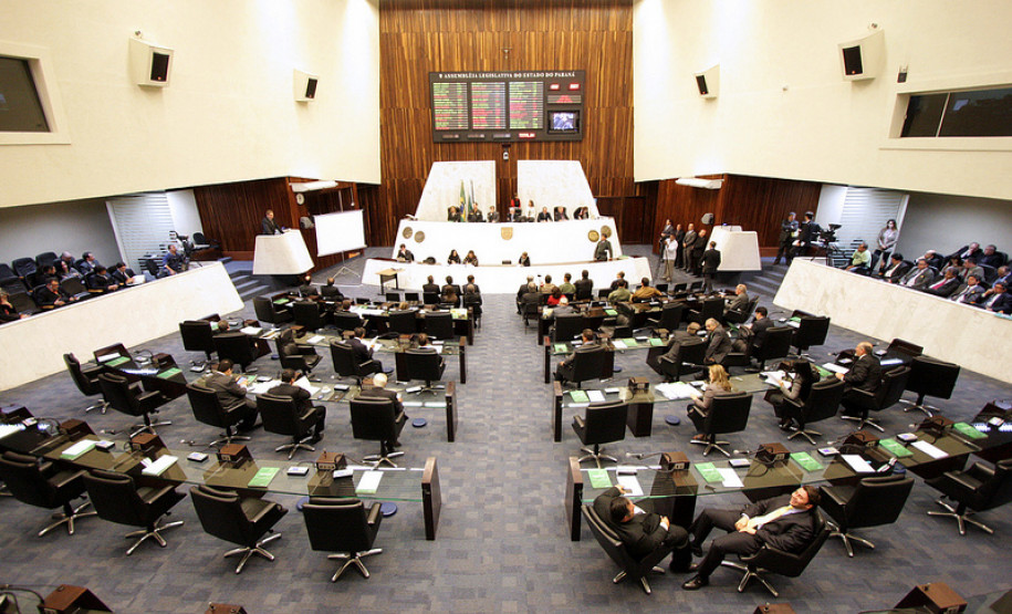 Governo propõe reajuste de 5,1% para os servidores estaduais Reajuste será aplicado em parcela única na data-base dos servidores estaduais, em maio, e cobre integralmente a variação da inflação medida pelo IPCA.